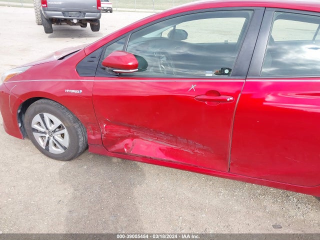 Toyota Prius Three 2016 JTDKARFU0G3522964 Image 6