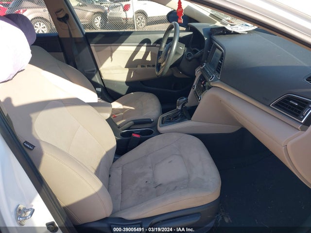 Hyundai Elantra Value Edition 2018 5NPD84LF3JH220626 Image 5