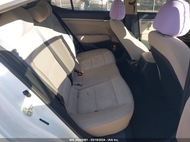 Hyundai Elantra Value Edition 2018 5NPD84LF3JH220626 Image 8