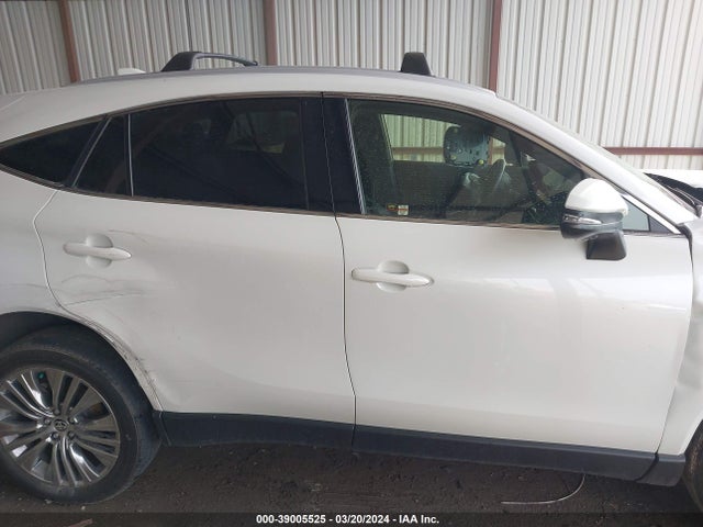 Toyota Venza Limited 2021 JTEAAAAH9MJ081278 Image 13