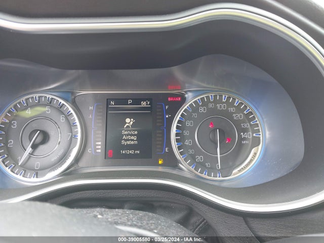 Chrysler 200 Limited Platinum 2017 1C3CCCAB8HN502683 Image 7