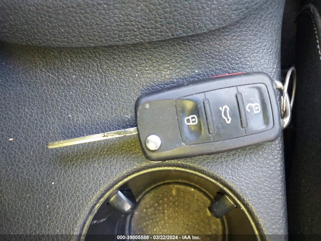 3VWDB7AJ8JM208344 Volkswagen Jetta 1.4t Se/1.4t Wolfsburg Edition