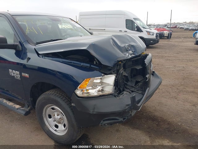 1C6RR7ST0PS547465 RAM 1500 Classic Tradesman  4x4 6'4 Box