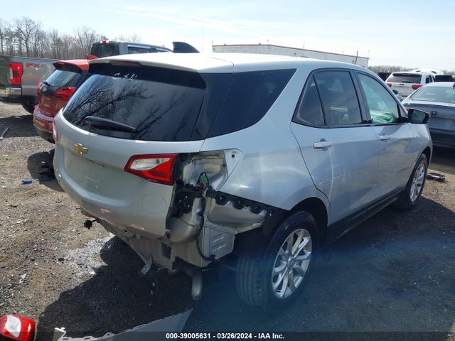 Chevrolet EQUINOX LS 2019 2GNAXHEV4K6216261 Image 4