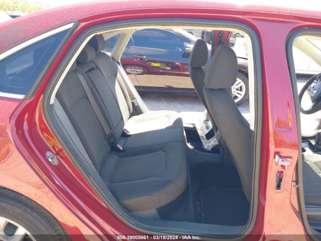 1VWAS7A39GC047615 Volkswagen Passat 1.8t S