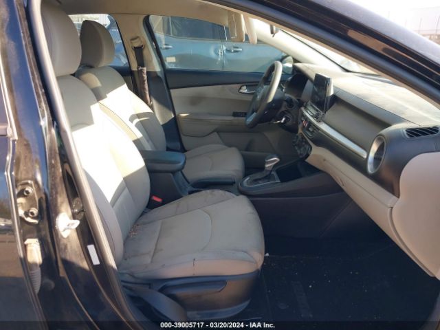 3KPF24ADXKE067163 KIA Forte Lxs