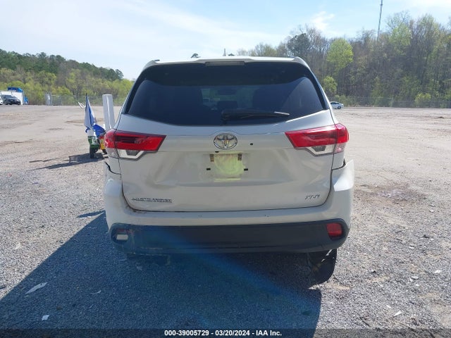 Toyota Highlander Xle 2019 5TDKZRFH1KS552025 Image 16