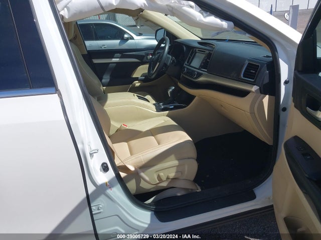 Toyota Highlander Xle 2019 5TDKZRFH1KS552025 Image 5
