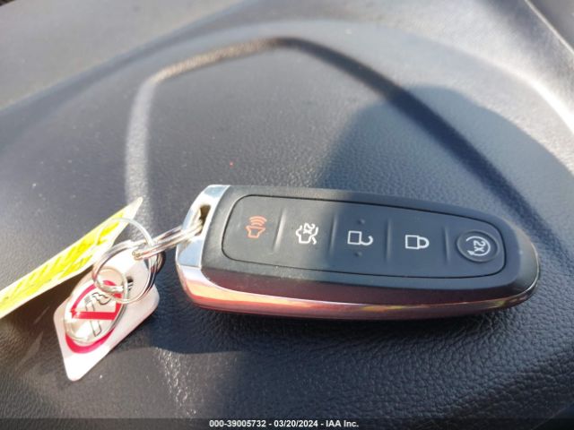 2019 FORD ESCAPE 1FMCU0J92KUA97739 Photo 10