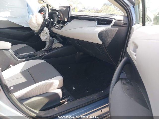 Toyota Corolla Hybrid Le 2024 JTDBCMFE6R3028309 Image 5