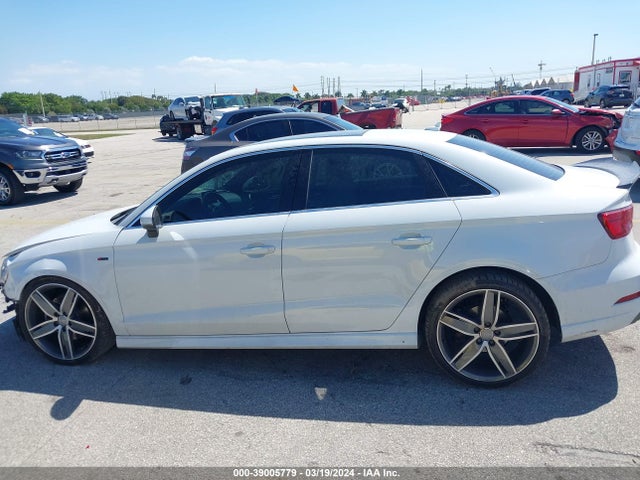 WAUJ8GFFXJ1053489 Audi A3 2.0t Premium/2.0t Tech Premium