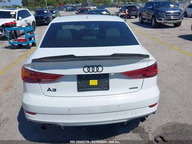 WAUJ8GFFXJ1053489 Audi A3 2.0t Premium/2.0t Tech Premium