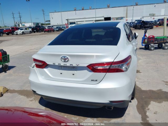 4T1B11HK3JU153074 Toyota CAMRY XLE