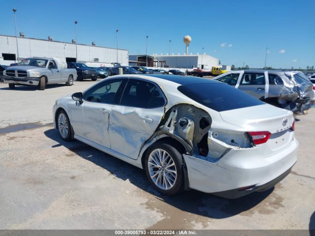 4T1B11HK3JU153074 Toyota CAMRY XLE