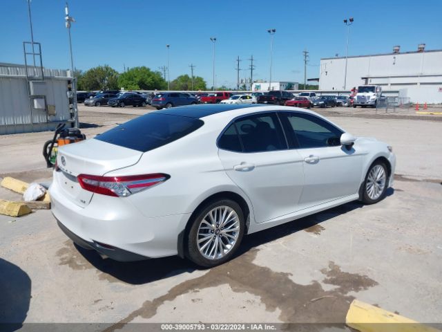4T1B11HK3JU153074 Toyota CAMRY XLE