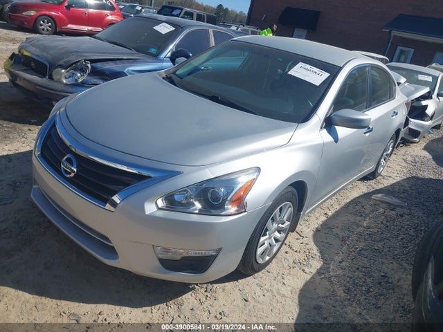 Nissan Altima 2.5 S 2015 1N4AL3AP9FC199782 Image 2