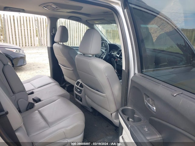 Honda Pilot Touring 2016 5FNYF6H90GB021823 Image 8