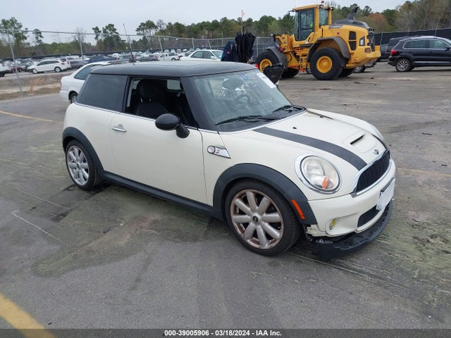 2010 MINI COOPER S WMWMF7C5XATW89154 Photo 0