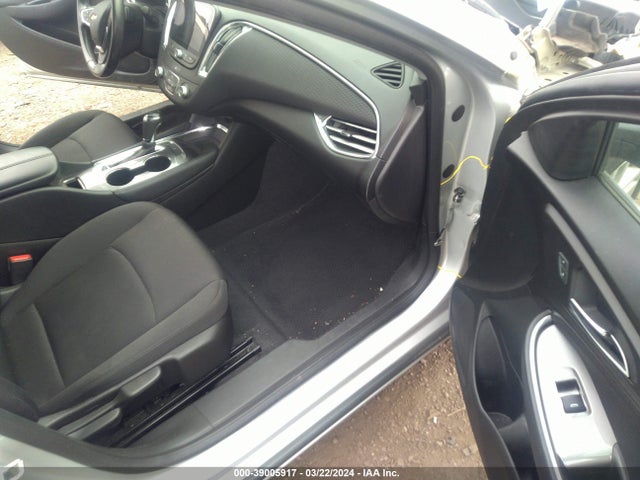 Chevrolet MALIBU LT 2018 1G1ZD5ST0JF262348 Image 5