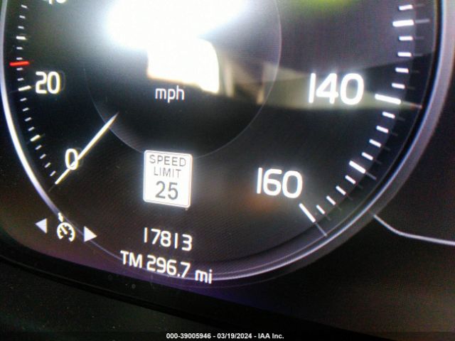 YV4162UM5M2459737 Volvo Xc40 T5 R-design
