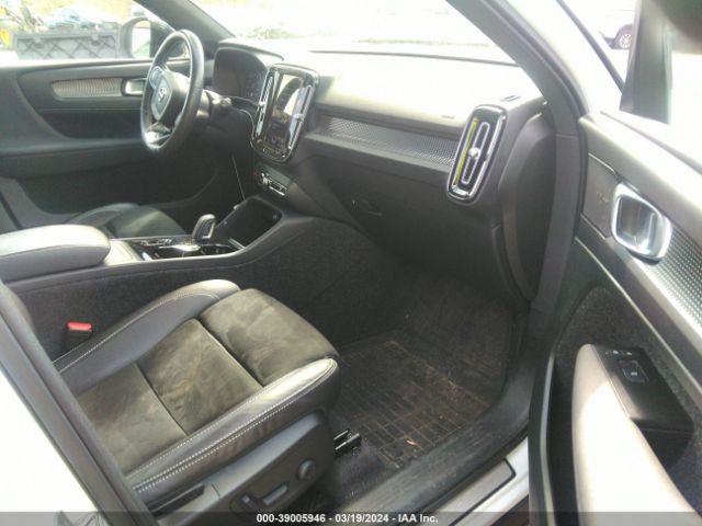 YV4162UM5M2459737 Volvo Xc40 T5 R-design