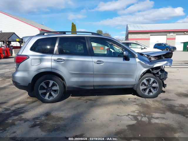 Subaru Forester 2.5i Premium 2017 JF2SJAGC5HH421240 Image 14