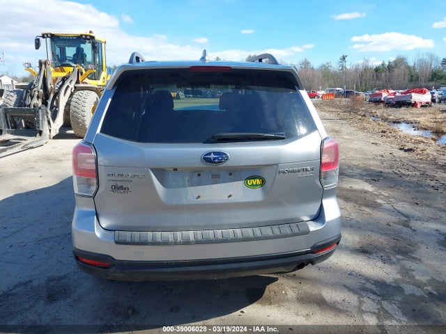 Subaru Forester 2.5i Premium 2017 JF2SJAGC5HH421240 Image 17