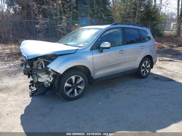 Subaru Forester 2.5i Premium 2017 JF2SJAGC5HH421240 Image 2