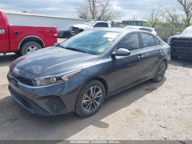 3KPF24ADXNE482889 KIA Forte Lxs