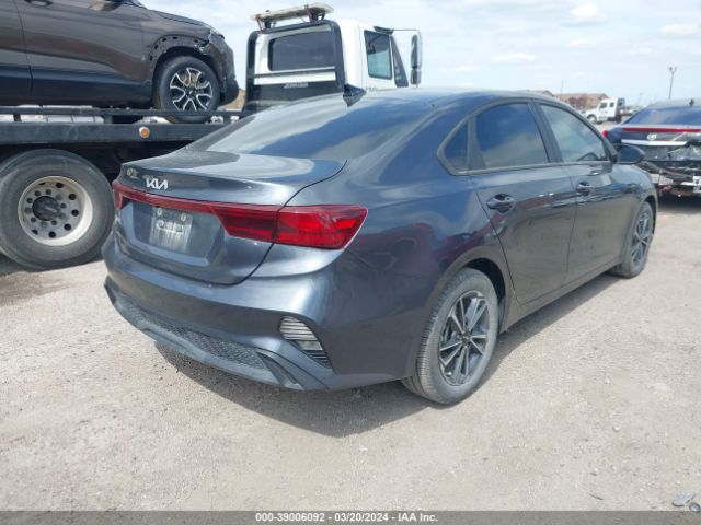 3KPF24ADXNE482889 KIA Forte Lxs