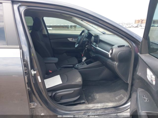 3KPF24ADXNE482889 KIA Forte Lxs