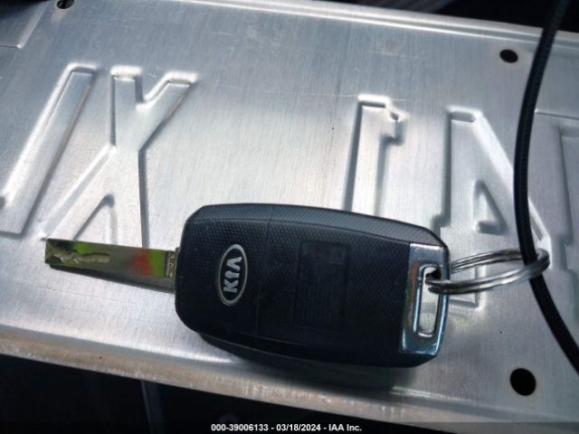 5XXGT4L37GG086466 KIA Optima Lx