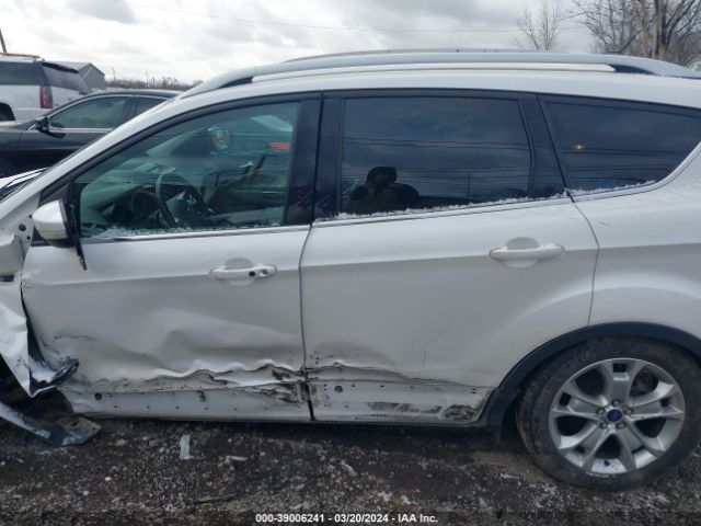 1FMCU9J92EUA79878 Ford Escape Titanium