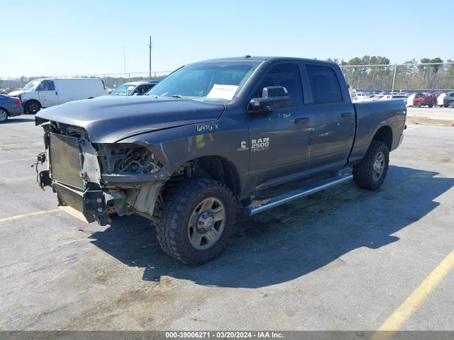 3C6UR5CLXHG781666 RAM 2500 Tradesman  4x4 6'4 Box