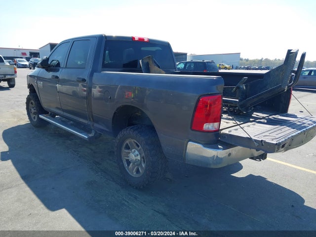 3C6UR5CLXHG781666 RAM 2500 Tradesman  4x4 6'4 Box