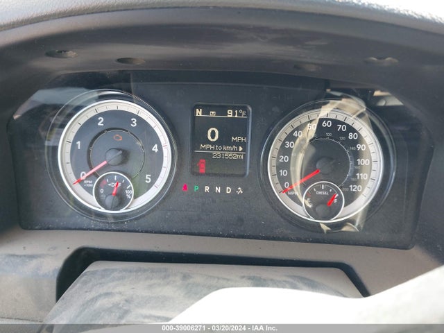3C6UR5CLXHG781666 RAM 2500 Tradesman  4x4 6'4 Box