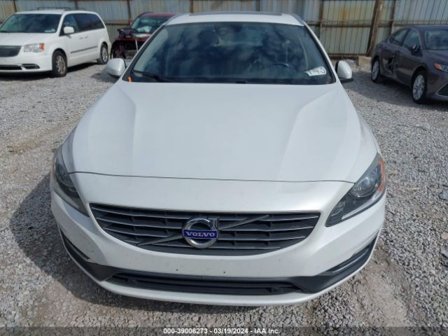 YV1612SK6F1265441 Volvo V60 T5 Premier