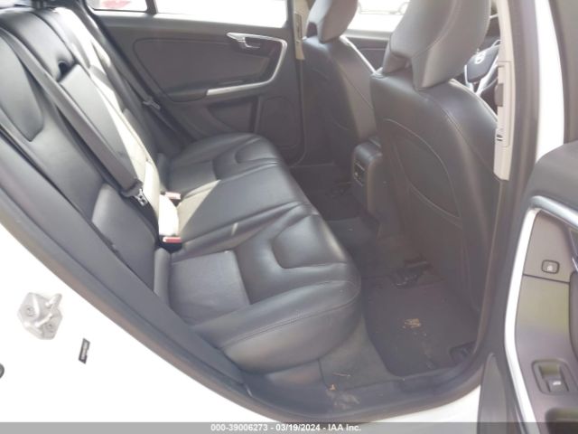 YV1612SK6F1265441 Volvo V60 T5 Premier