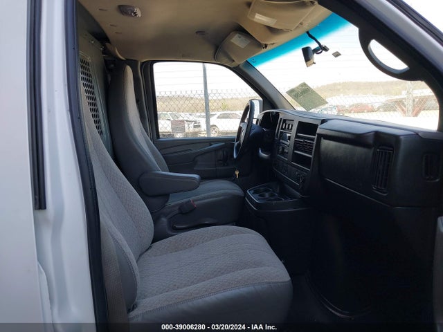 Chevrolet Express 1500 Work Van 2014 1GCSGAFX5E1194461 Image 5
