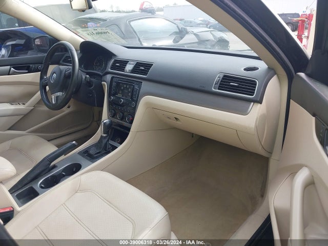 1VWBS7A31EC103578 Volkswagen Passat 1.8t Se