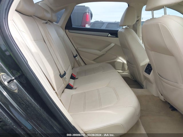 1VWBS7A31EC103578 Volkswagen Passat 1.8t Se