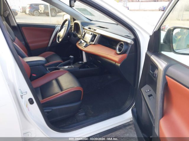 JTMDFREV4FD125240 Toyota Rav4 Limited