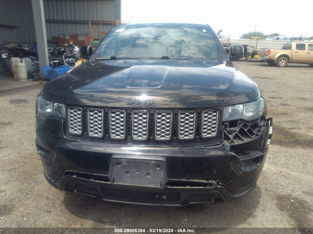 1C4RJEAG3JC288755 Jeep Grand Cherokee Altitude 4x2