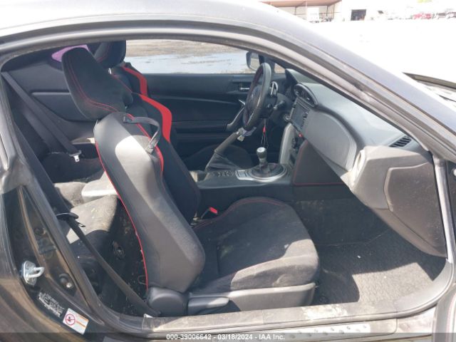 JF1ZNAA16F8700739 Scion FR-S