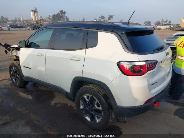 3C4NJDDB6HT664839 Jeep New Compass Trailhawk 4x4