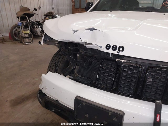 1C4RJFAG5JC382321 Jeep Grand Cherokee Upland 4x4