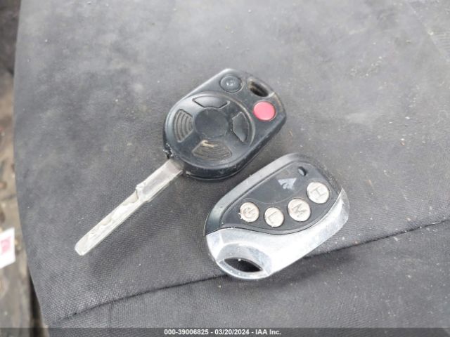 1FADP3K28GL381334 Ford FOCUS SE