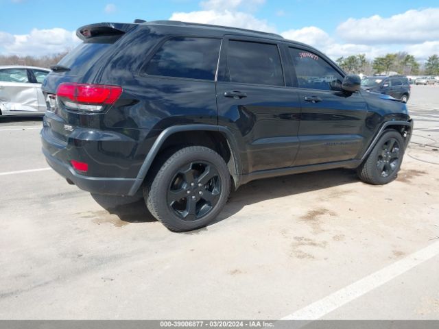 1C4RJFAG4JC352629 Jeep Grand Cherokee Upland 4x4