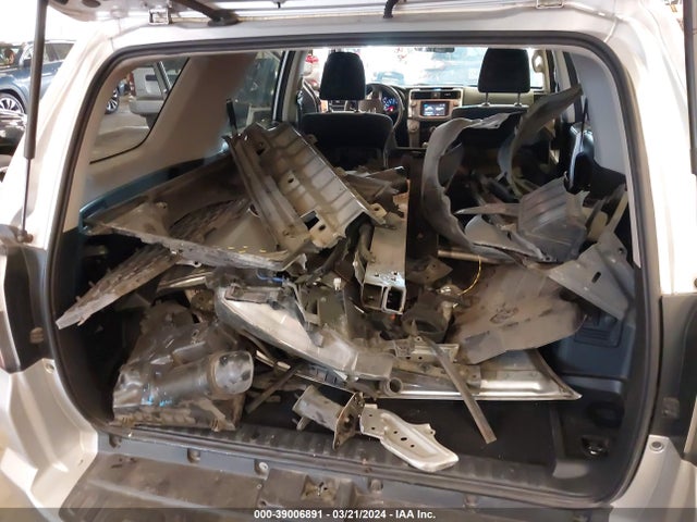 Toyota 4RUNNER SR5 2017 JTEBU5JR1H5428242 Image 12