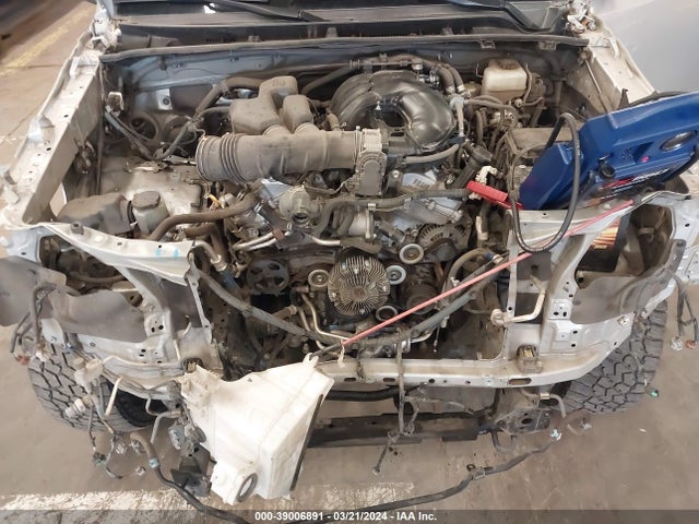 Toyota 4RUNNER SR5 2017 JTEBU5JR1H5428242 Image 6